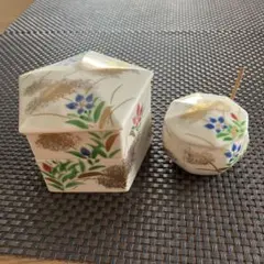 七宝焼 蓋付き 香合・小物入れ 合子・茶道具・花草文・金属工芸・置物