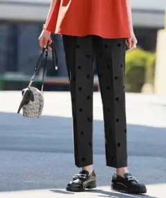 エルフランク ドットプリントセンタープレステーパードパンツ