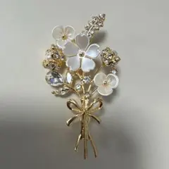 【新品未使用】ブローチ 卒業式 入学式 アクセサリー 結婚式