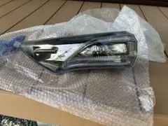 ハリアー・ZSU60 純正 前期 テールランプ　LED 81590-48151 ハリアー・ZSU60 純正 前期 テールランプ LED 81590-48151 - メルカリ