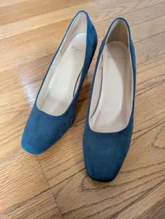 大きめサイズ　ダークブルー スエード パンプス 中ヒール