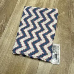 スワドルデザイン　おくるみ