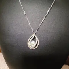 専用　スワロフスキー　ネックレス　付属品なし　綺麗な状態