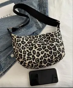 【新品】 レオパード柄 ショルダーバッグ ボディバッグ 豹柄 ヒョウ柄