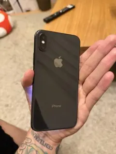 Apple iPhone X 本体 64GB