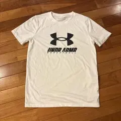 【美品⭐︎】アンダーアーマー150〜160㎝Tシャツのサムネイル