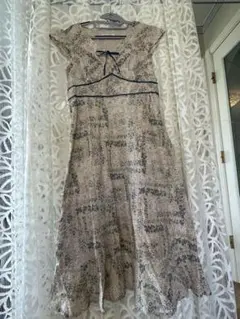 LAURA ASHLEY フローラルプリント ワンピース