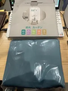 新品 未使用 遮光カーテン 幅100cm丈80cm ストーンシアン 2枚セット