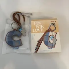 ラブブ LABUBU PIN FOR LOVEアルファベットペンダント【C】