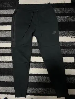 Nike テックフリースジョガーパンツ 黒