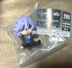 ツイステ 肩ズン エペル フィギュア ガチャガチャ