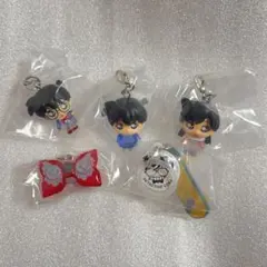 名探偵コナン めじるしアクセサリー3 コナン 蝶ネクタイ 変声機 スケートボード