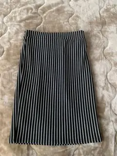 アズール　　ひざ丈タイトスカート