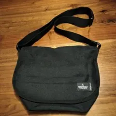 Item thumbnail for item d8fd2422-c0ec-4e00-899c-478bf2113f00