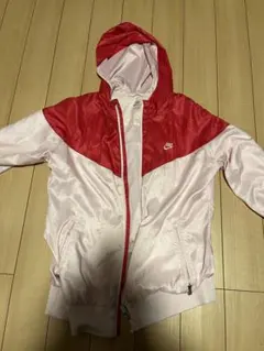 Nike フード付きナイロンジャケット キッズのXL 赤/ピンク
