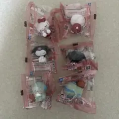 サンリオ　フィギュアコレクション〜みんなでおひるね三種2個ずつ（全4種）