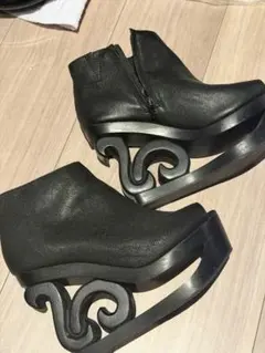 Jeffrey Campbell ブラック レザーヒール ショートブーツ 38のサムネイル