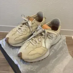 【セール中】New Balance スニーカー 327