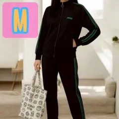 Item thumbnail for item d050f44b-1bb0-431e-9fb1-22c6d6581916