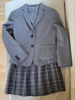 COMME CA DU MODE フォーマルスーツ　140 入学式　卒業式のサムネイル