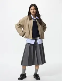 完売品　新品　タグ付き　未使用　UNIQLO プリーツスカート グレーX X Lのサムネイル