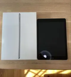 Apple iPad スペースグレー 本体 6th gen. とおまけ付き