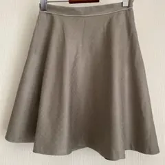 UNTITLED グレージュ フレアスカート 膝丈　サイズ0