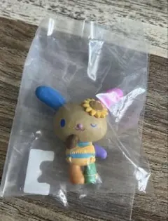 Sanrio characters みんなでバカンスフィギュア　ウサハナ