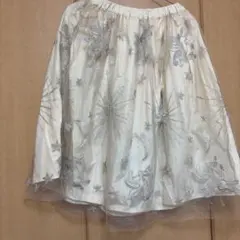 アイボリー 星と月とユニコーンの刺繍 フレアスカート