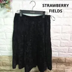 STRAWBERRY FIELDS　ベルベット黒フレアスカートのサムネイル