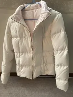 リバーシブル　ホワイトダウンジャケット フード付き