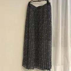 Abercrombie & Fitch 花柄プリーツスカートのサムネイル