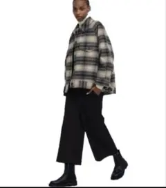 未使用　ユニクロ　ブラッシュドジャージー　クロップドパンツ　黒　XL