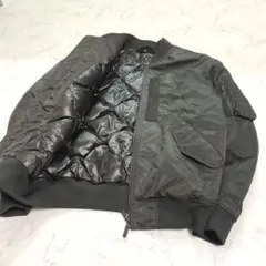 未使用レベルUNIQLO＋J ジルサンダー　MA-1ダウンジャケット　カーキ　M