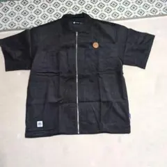 黒 ジッパー半袖シャツ 前面ポケット付き