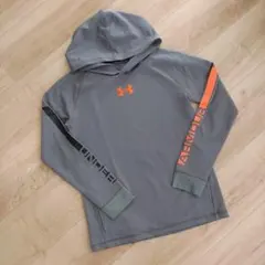 UNDER ARMOUR YLG フード付き長袖パーカー グレー　150センチ