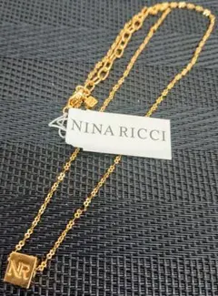 S ニナリッチ NINA RICCI ネックレス ロゴ キューブモチーフ