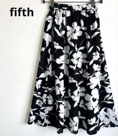 fifthフレアロングスカート 黒白花柄 ウエストゴム