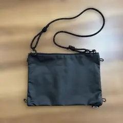 Oakley サコッシュ ブラックのサムネイル