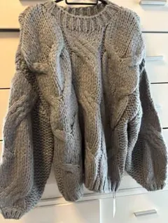 グレー ケーブルニット セーター Fサイズ