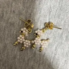 犬の形 パール装飾 イヤリング