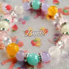くるくる回っても可愛いキャンディみたいな天然石ブレスレット