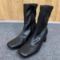 即決 新品 タグ付き GU ジーユー ウルトラストレッチヒールブーツ Mのサムネイル