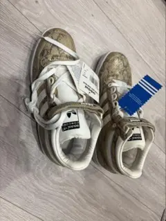 アディダス　adidas スネーク　スニーカー