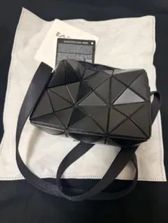 BAO BAO ISSEY MIYAKE ショルダーバッグ ブラックのサムネイル