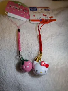ハローキティといちごストラップセット