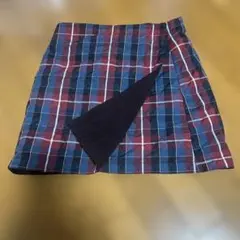 ユニクロ　ブラック キルティング 巻きスカート　防寒　リバーシブル