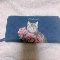 Cath Kidston 長財布 猫 花柄 ブルー ラウンドファスナーのサムネイル