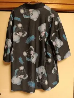 ル*！様 NieR CLOTHING クマ柄 羽織り トップスのサムネイル