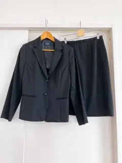 ascot スカートスーツ 黒のサムネイル